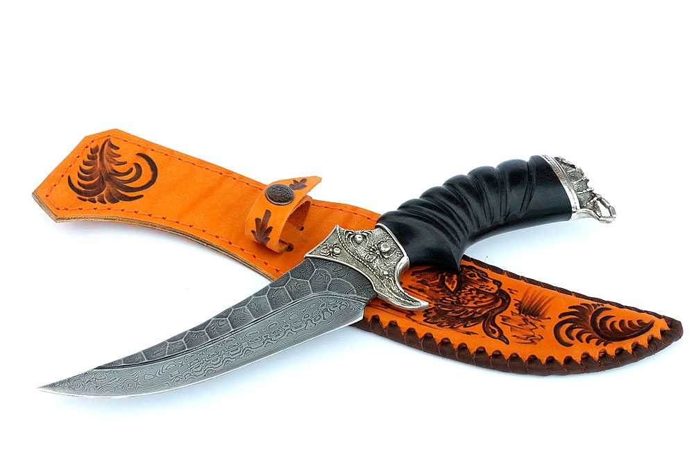 Нож кузница Семина Корсар, дамаск, литье"скорпион", резная рукоять из ценных пород